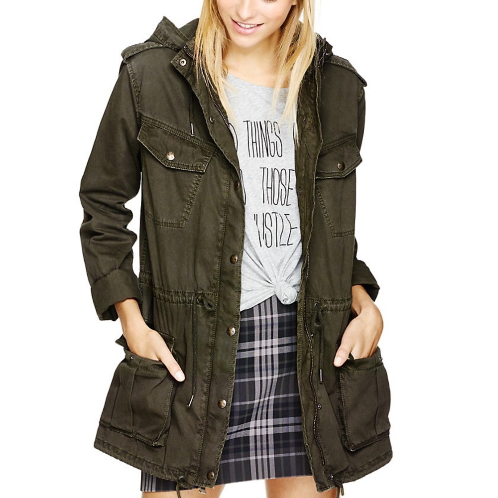 *SALE* Aritzia Trooper Jacket (Short Version)